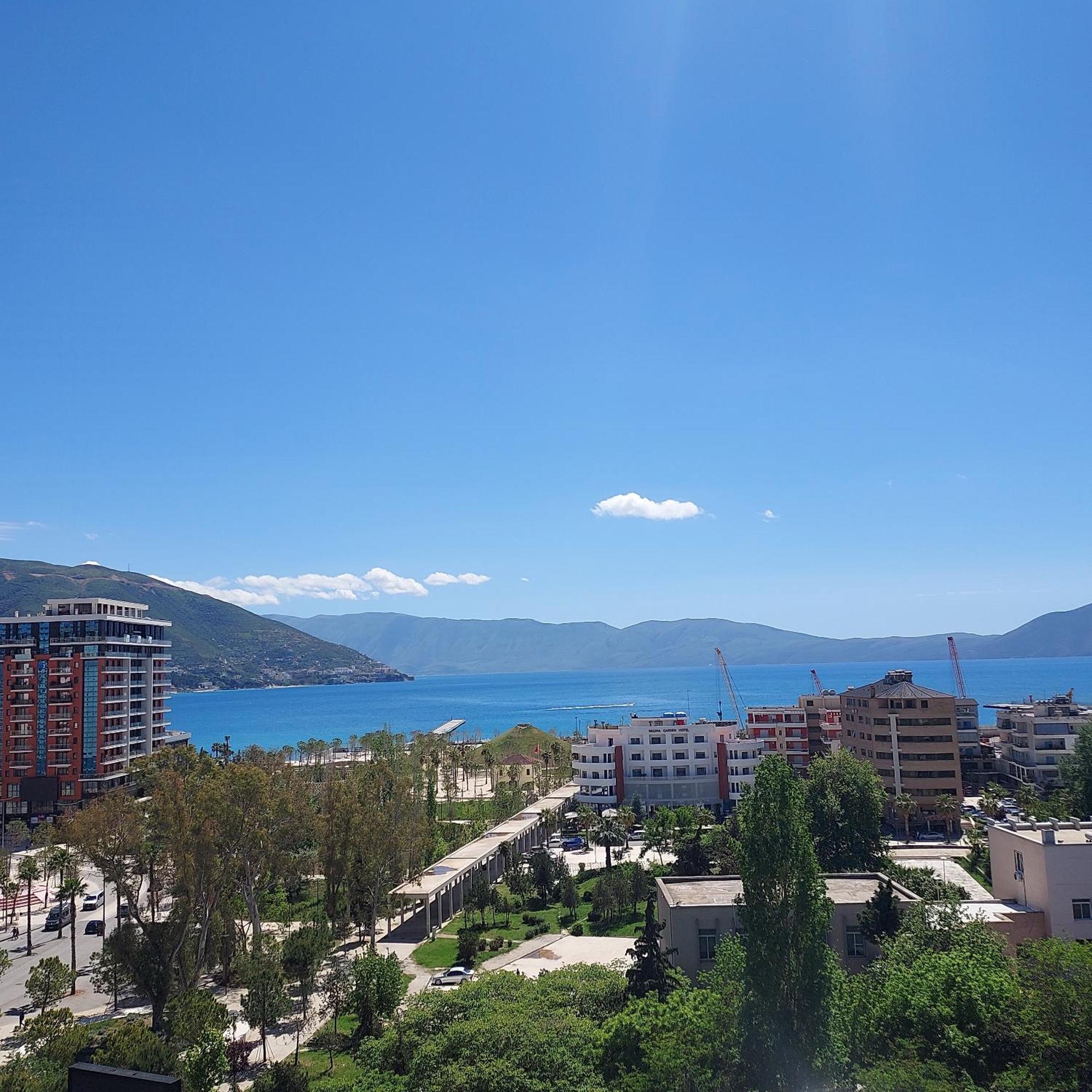 Martin Ferraj Riviera Apartment Vlore Bagian luar foto